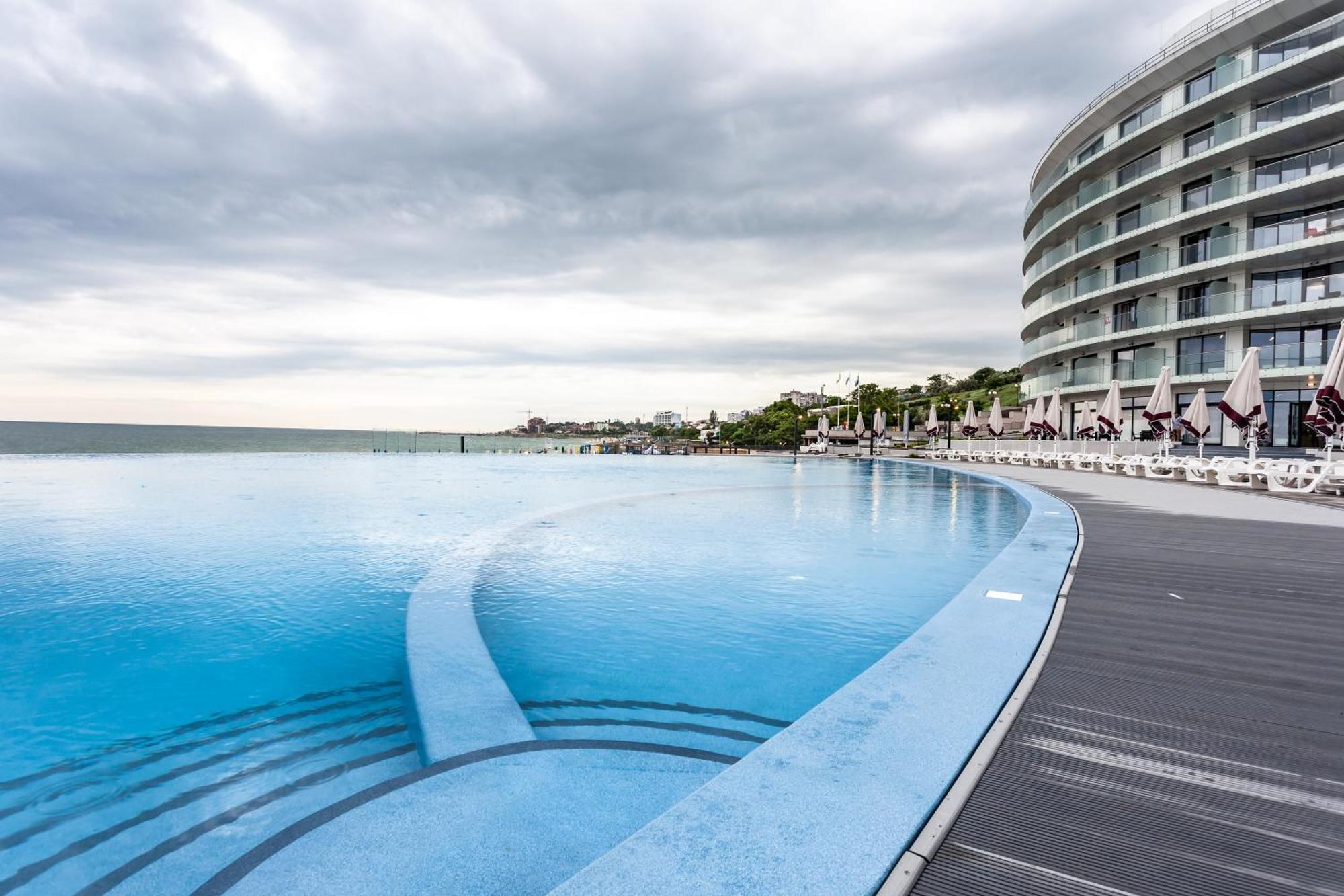 Hotel Optima Collection Miramar Čornomors'k Esterno foto