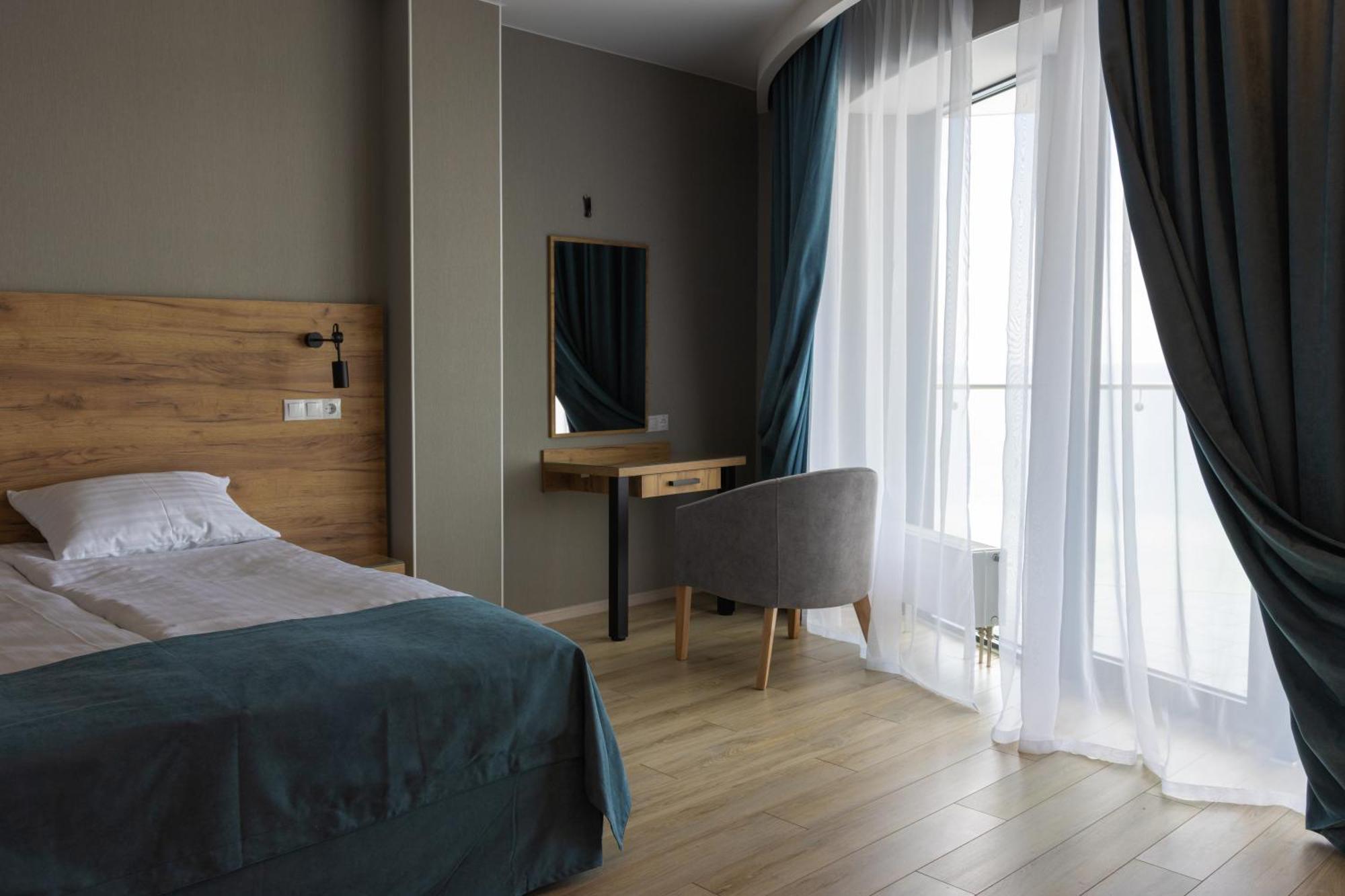 Hotel Optima Collection Miramar Čornomors'k Esterno foto